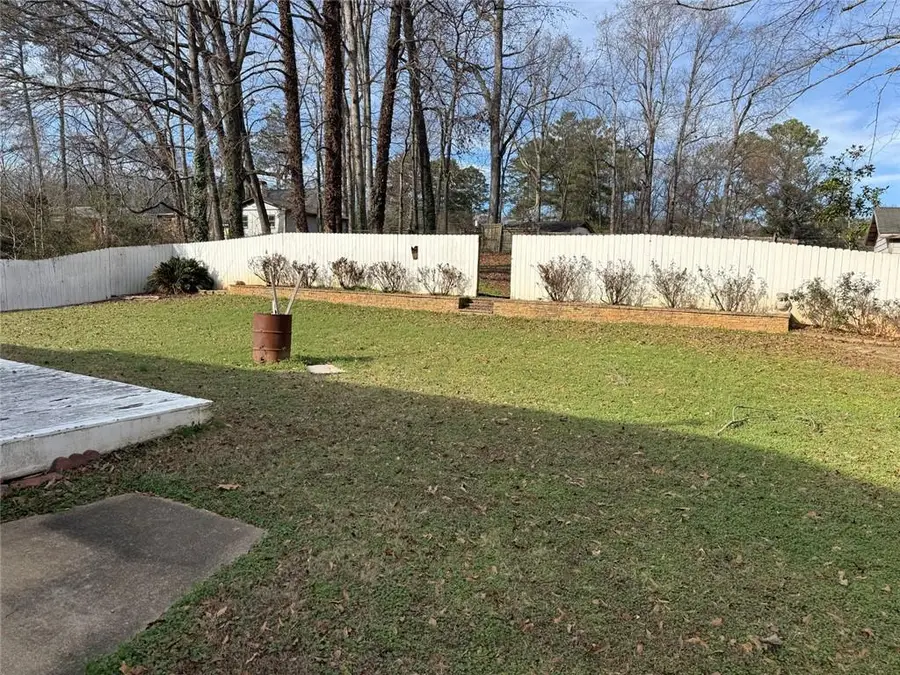 658 Benson Hurst Drive Sw, Mableton, GA 30126 - Image #3