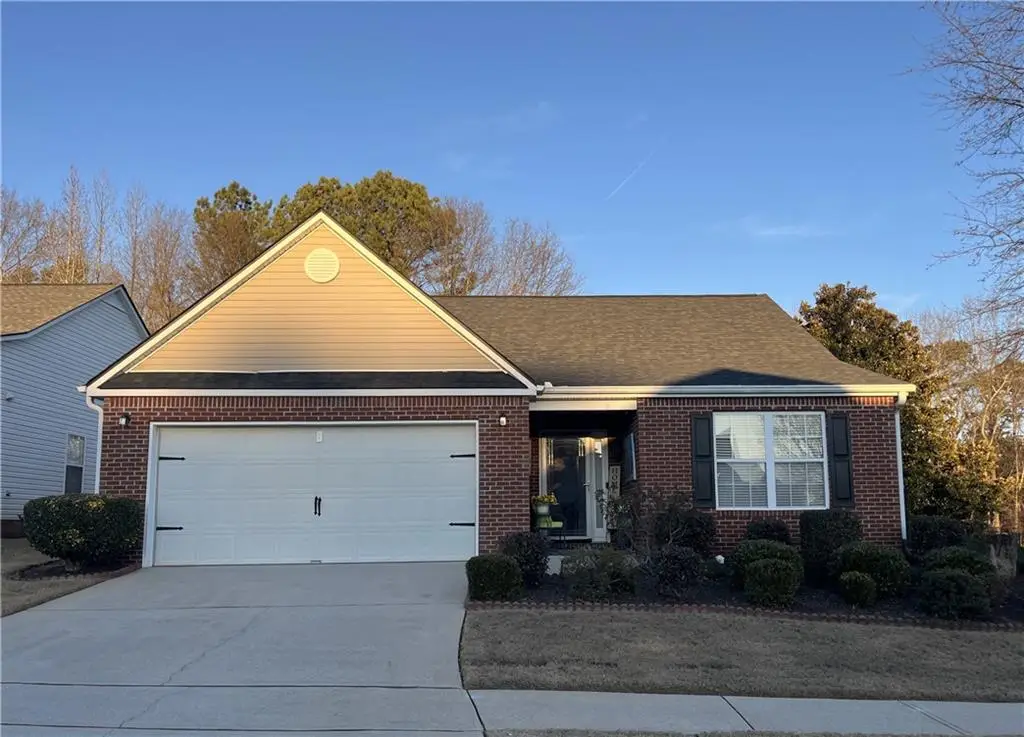 958 Village View Circle, Loganville, GA 30052 - Image #1