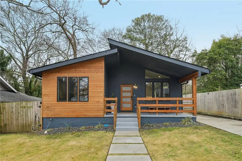 1074 Astor Avenue Sw, Atlanta, GA 30310 - Image #1