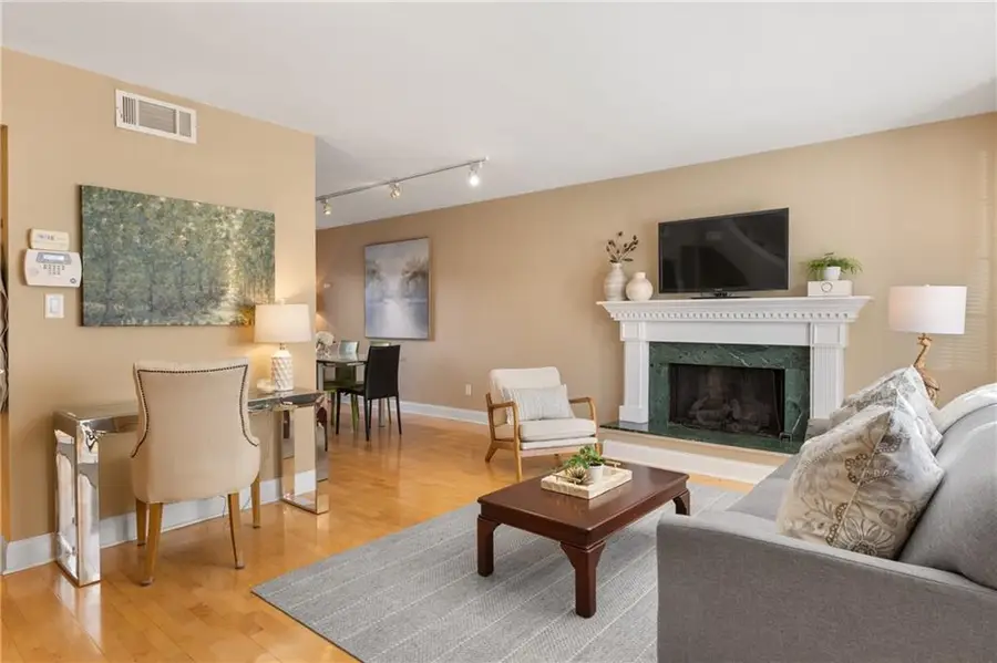 136 Peachtree Memorial Drive Nw #NJ10, Atlanta, GA 30309 - #2