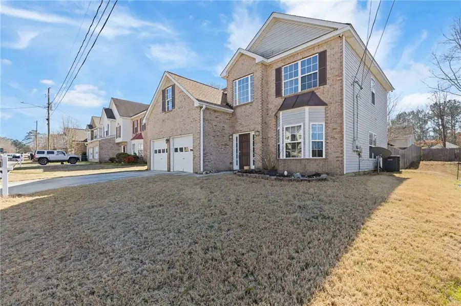 7035 Red Maple Lane, Lithonia, GA 30058 - Image #2
