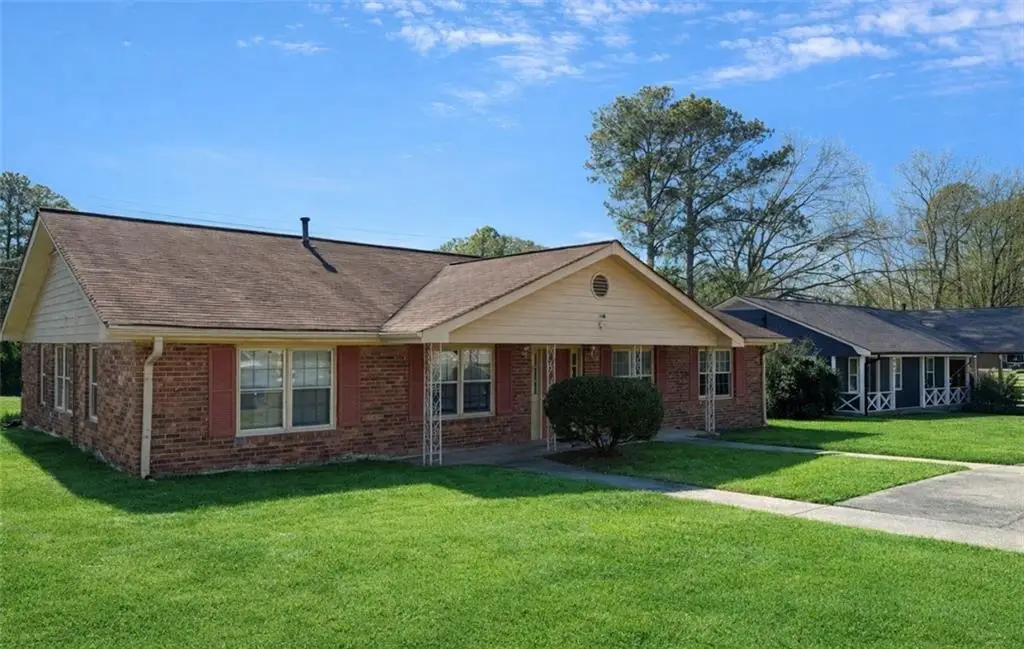 846 Wilson Circle Sw, Marietta, GA 30064 - Image #1