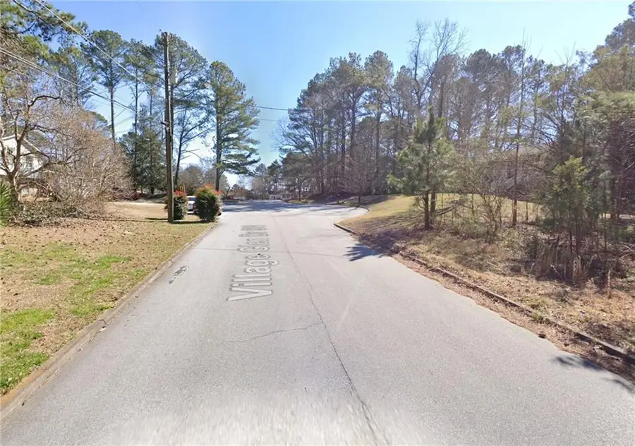 3287 Village Glen Drive Sw, Snellville, GA 30039 - Image #2