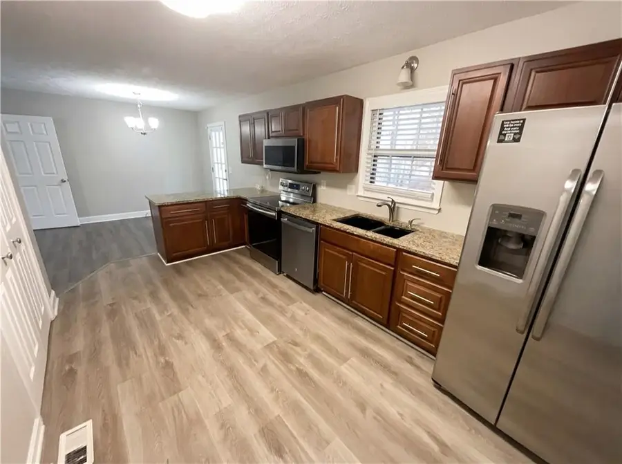 10 King Drive, Carrollton, GA 30116 - Image #2