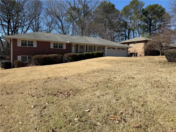 2372 Midvale Circle, Tucker, GA 30084