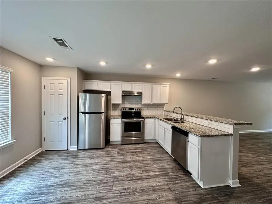 722 Keeshono Street, Union City, GA 30291 - Image #3