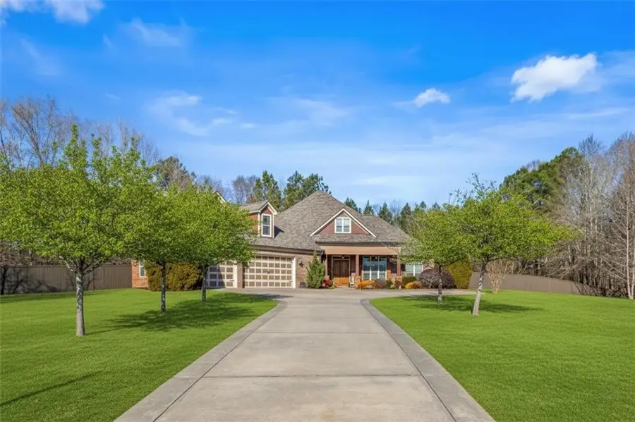 215 Berry Hill Lane, Tyrone, GA 30290 - Image #3