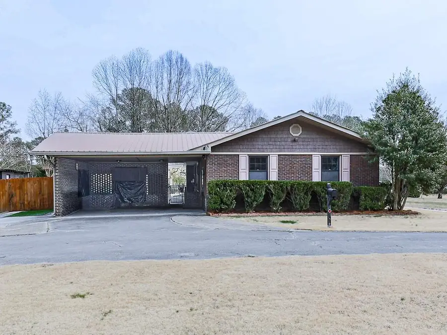 257 Iracille Lane Ne, Calhoun, GA 30701 - Image #2