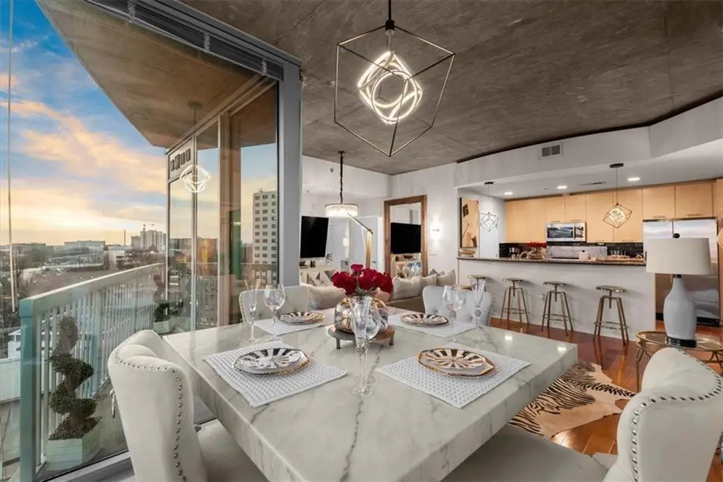 3324 Peachtree Road Ne #902, Atlanta, GA 30326 - Image #1