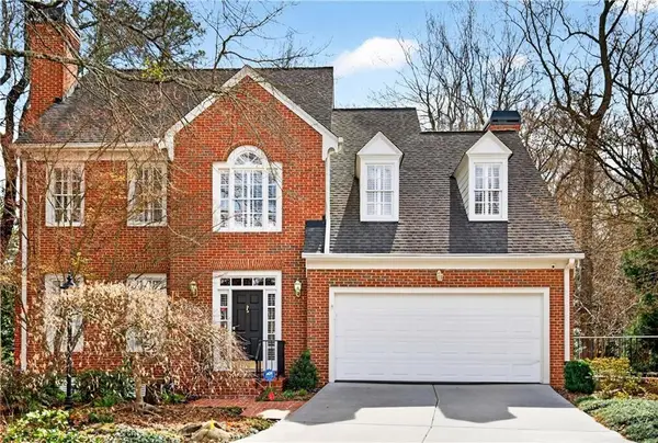 2110 Village Point Ne, Brookhaven, GA 30319