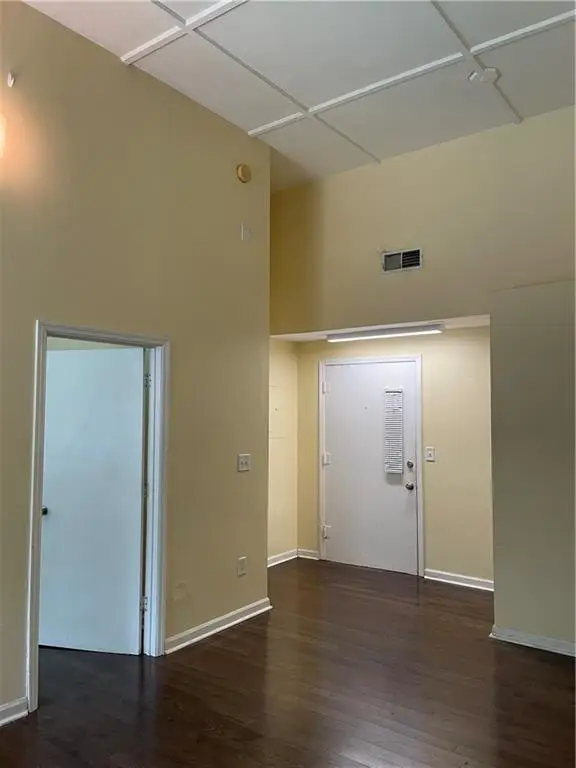 1031 State Street Nw #205, Atlanta, GA 30318 - Image #3