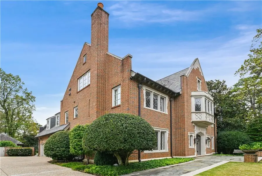 369 Pine Tree Drive Ne, Atlanta, GA 30305 - Image #3