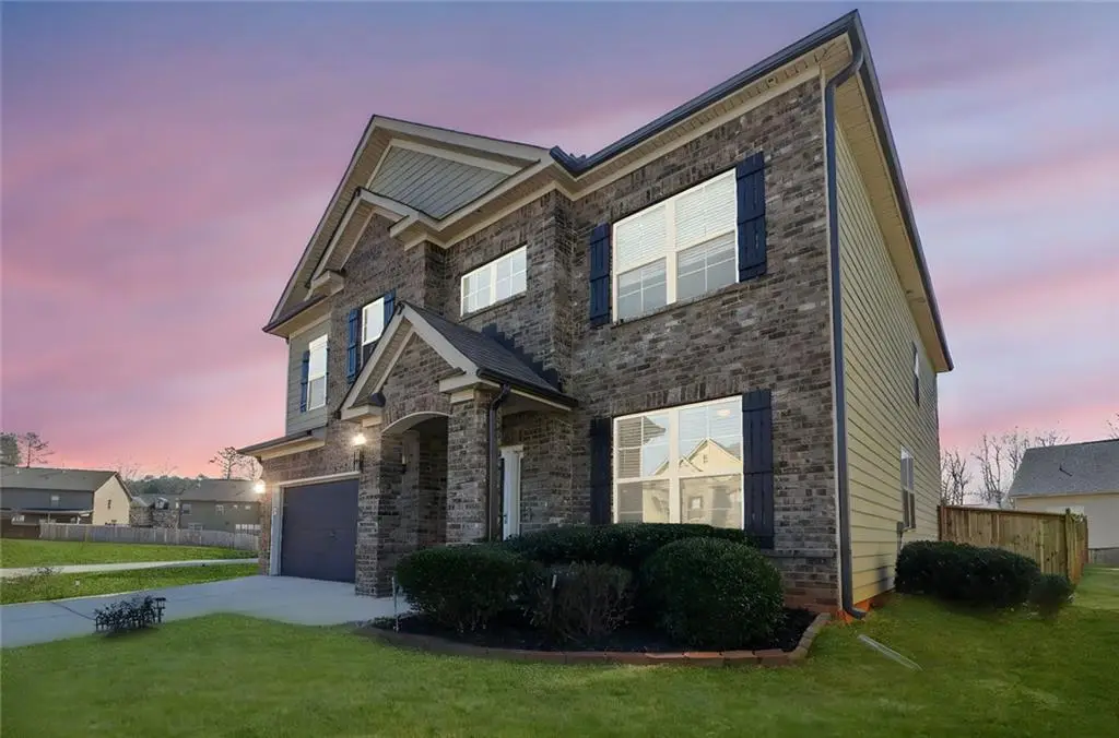 210 Palm Springs Circle, Fairburn, GA 30213 - Image #1