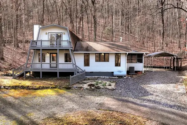 172 S Hickory Lane, Cleveland, GA 30528