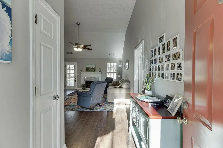 4842 Canberra Way, Flowery Branch, GA 30542 - Image #2