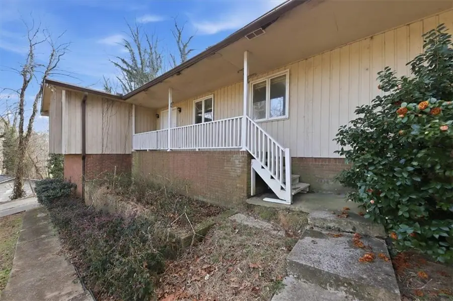 8986 Mandarin Drive, Jonesboro, GA 30236 - Image #3