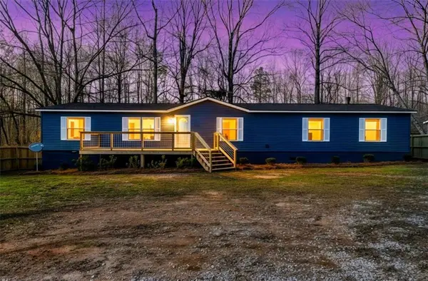 90 Oak Ridge Drive, Carrollton, GA 30116