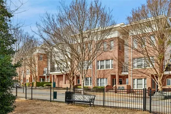 745 Fountainhead Lane Ne #126, Atlanta, GA 30324