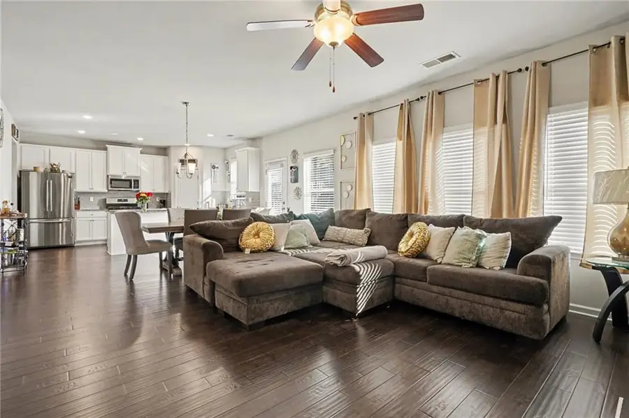 2254 Annes Lake Circle, Lithonia, GA 30058 - Image #2