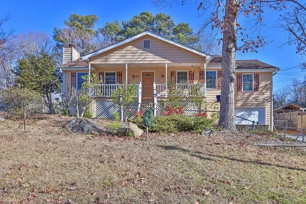 869 Falcon Crest Drive, Lawrenceville, GA 30043 - Image #1