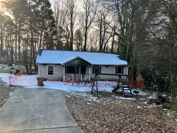 4217 Burgundy Way, Flowery Branch, GA 30542