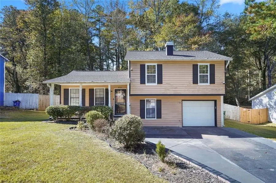 884 Forest Path, Stone Mountain, GA 30088 - Image #2