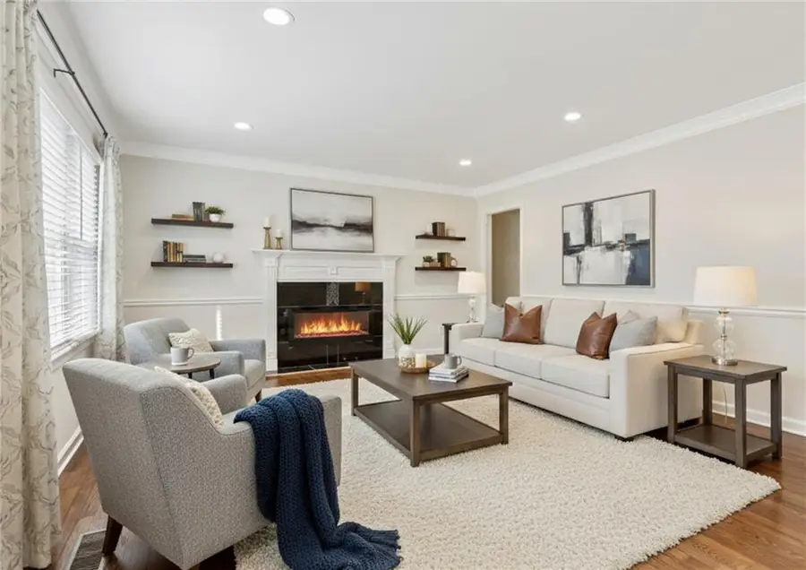 186 W Lake Drive Nw, Atlanta, GA 30314 - #3