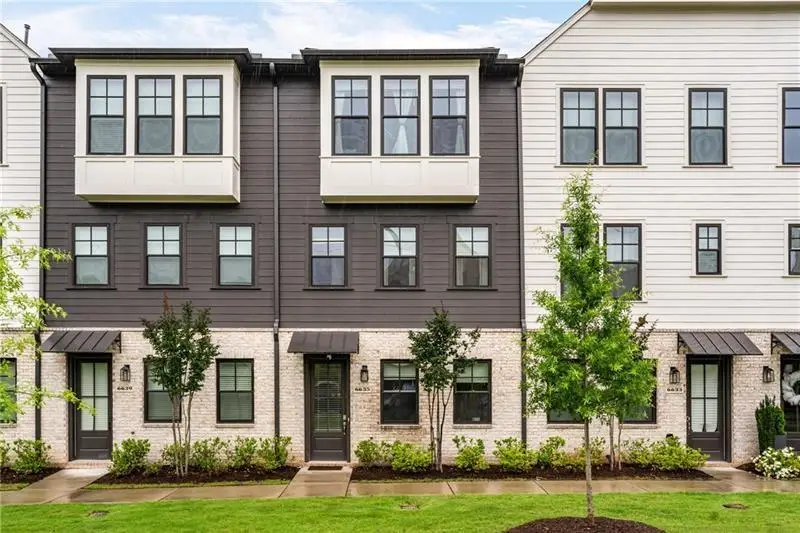 6635 Beacon Drive, Sandy Springs, GA 30328 - #1