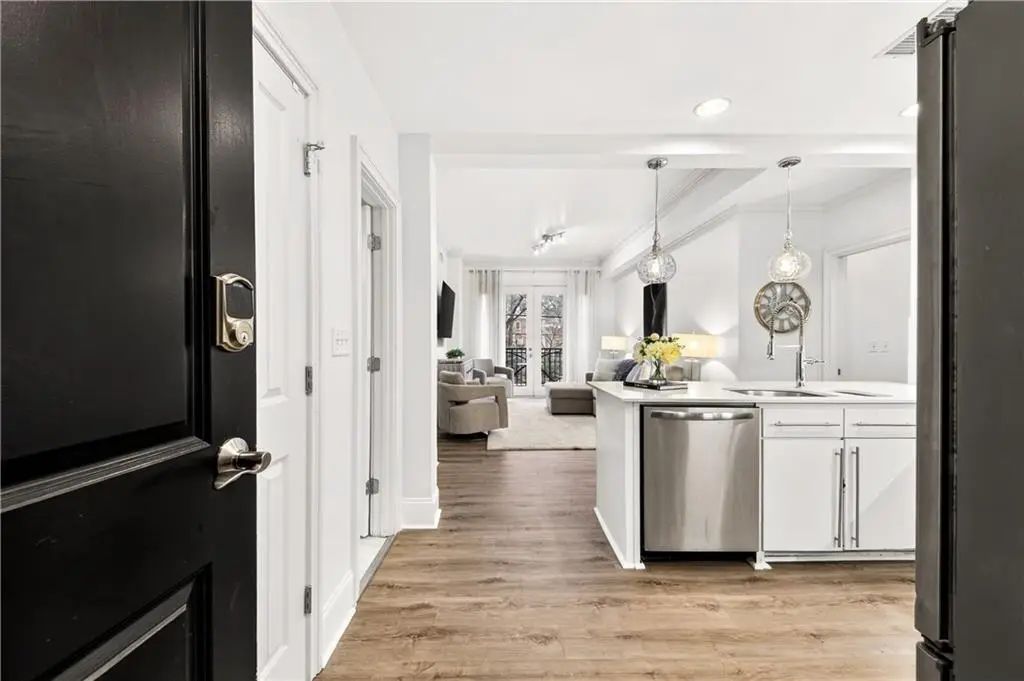 2255 Peachtree Road Ne #323, Atlanta, GA 30309 - Image #1