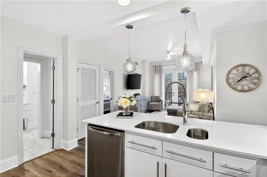 2255 Peachtree Road Ne #323, Atlanta, GA 30309 - Image #3