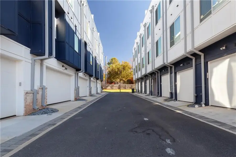 1606 Rock Dam Drive #11, Atlanta, GA 30317 - Image #2