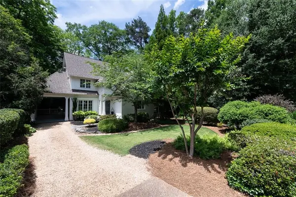 3000 Saint Annes Lane Nw, Atlanta, GA 30327