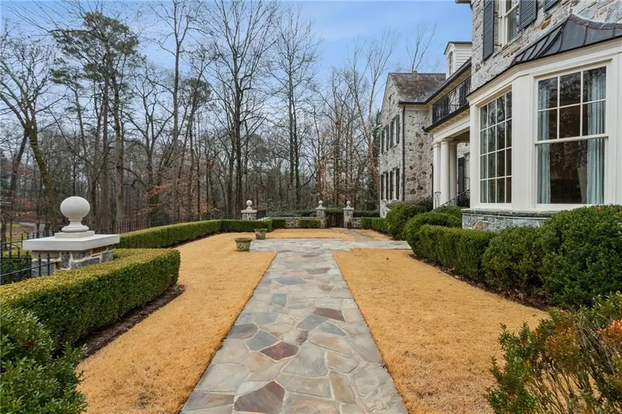 3474 Nancy Creek Road Nw, Atlanta, GA 30327 - Image #2