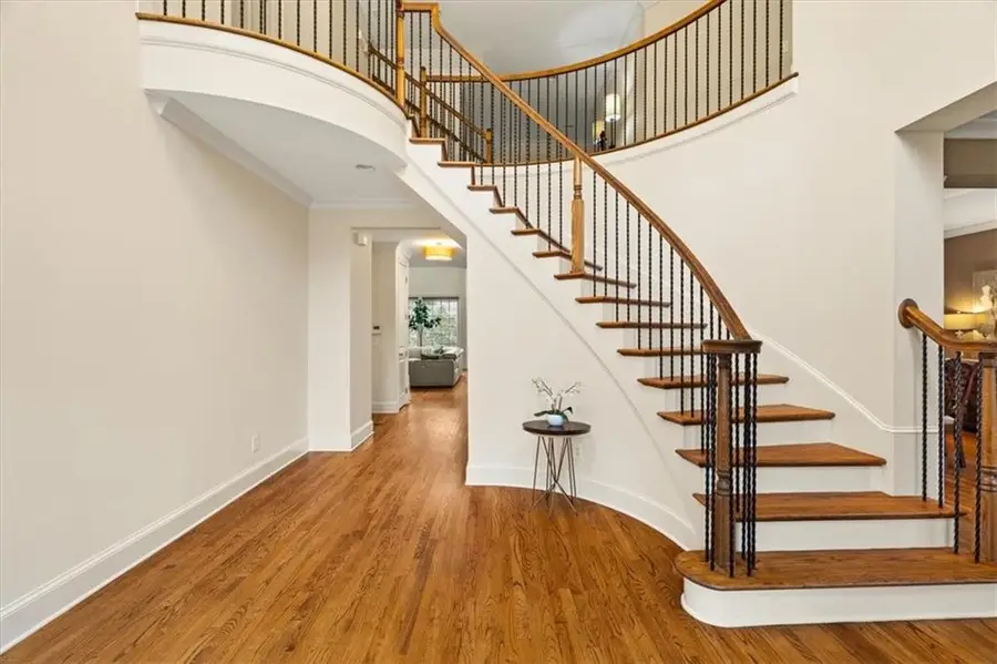 810 Forest Crossing Drive Sw, Atlanta, GA 30331 - Image #3