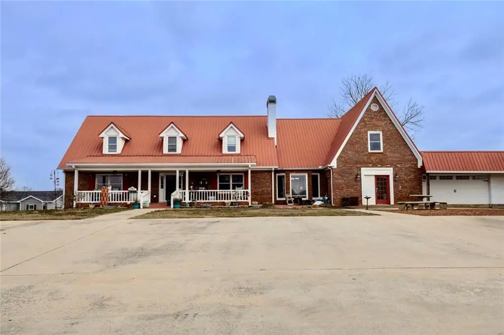 160 Hwy 320, Carnesville, GA 30521 - #1