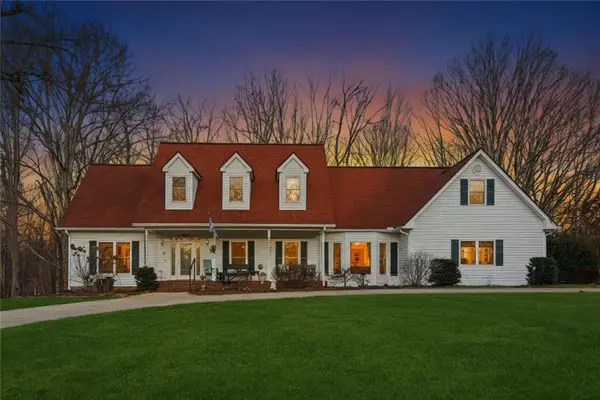 124 Golden Autumn Drive, Dahlonega, GA 30533