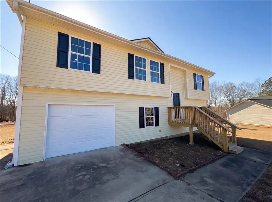 266 Lambert Overlook Circle, Carrollton, GA 30117 - Image #2