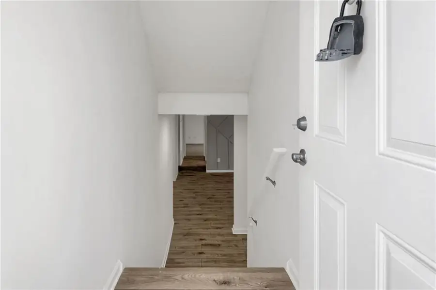 702 Glenleaf Drive, Peachtree Corners, GA 30092 - Image #3