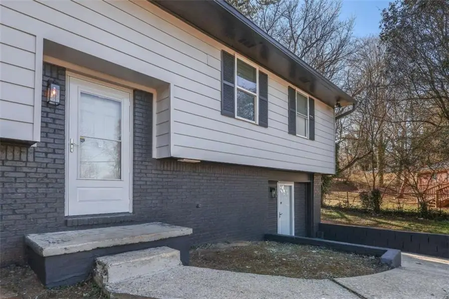 371 Roxbury Drive, Riverdale, GA 30274 - Image #2