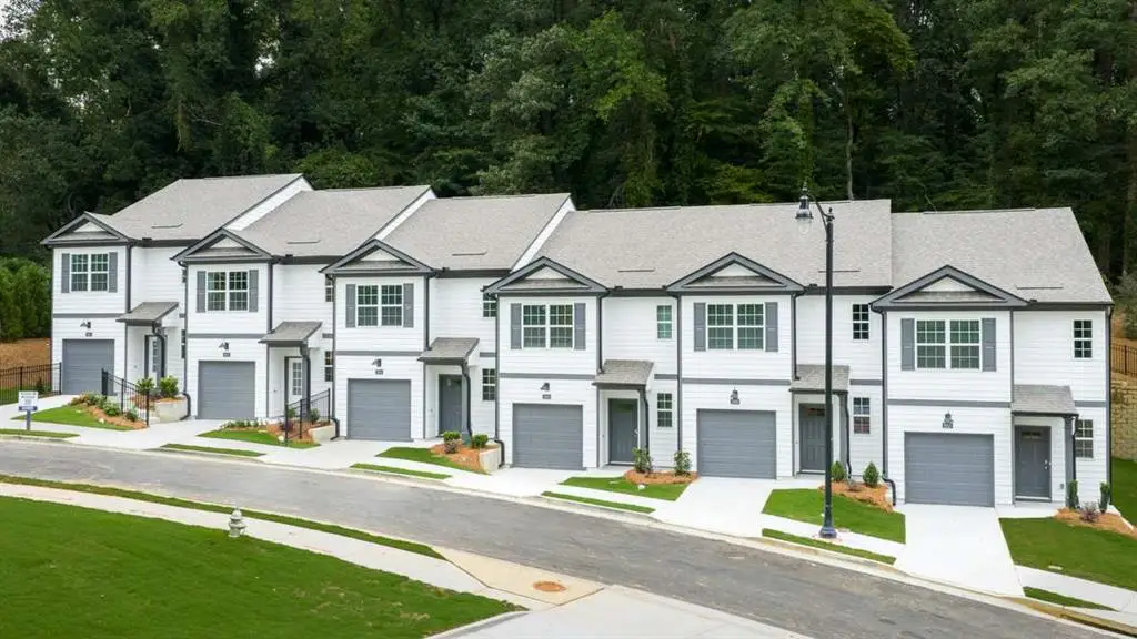 2817 Georgia Aster Way Nw #48, Atlanta, GA 30318 - Image #1