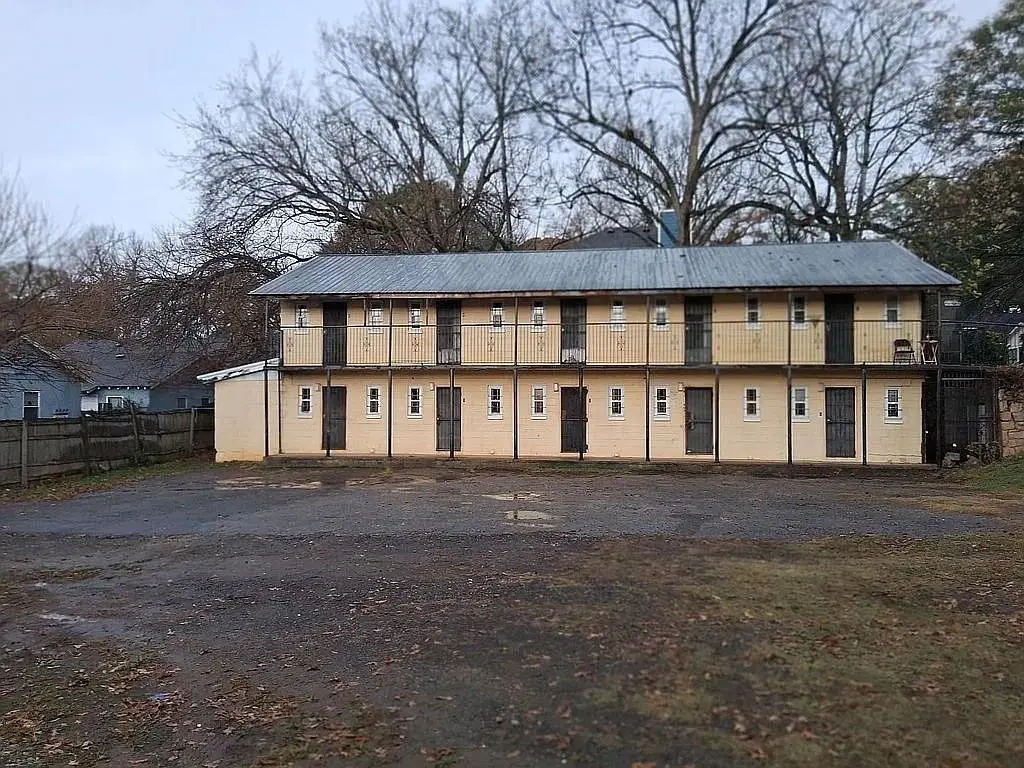 1181 Garibaldi St Sw, Atlanta, GA 30310 - #1