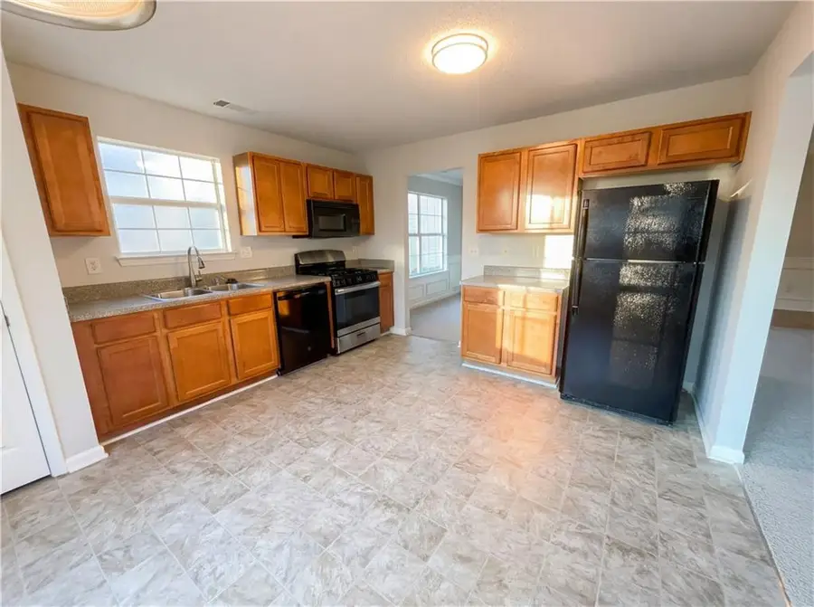 6616 Pamplona Place, Atlanta, GA 30349 - Image #3