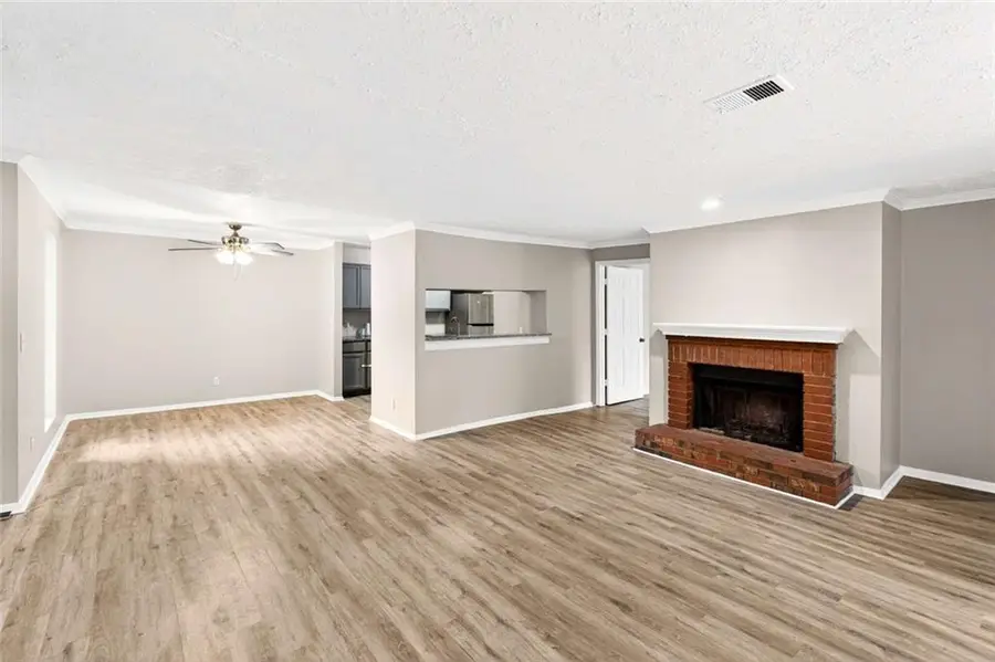 5537 Mountain Springs Circle, Stone Mountain, GA 30088 - Image #3