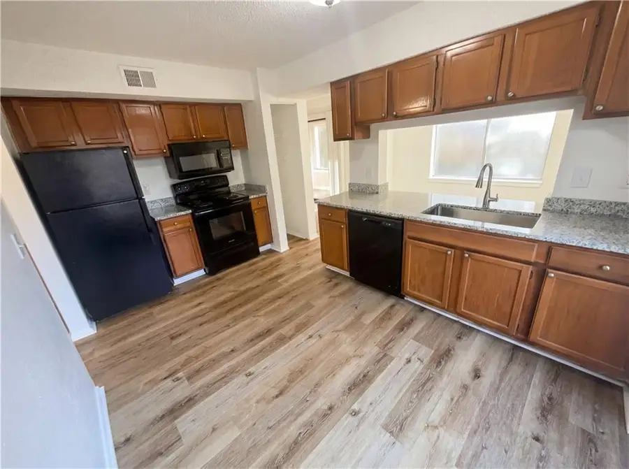 843 Seasons Parkway, Norcross, GA 30093 - Image #2