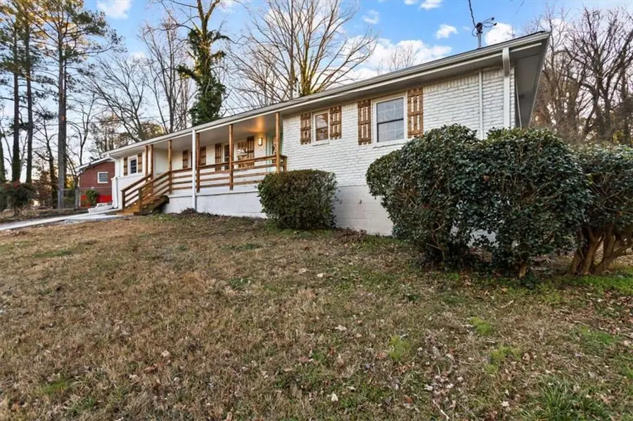 1891 Valley Ridge Dr Sw, Atlanta, GA 30331 - Image #2