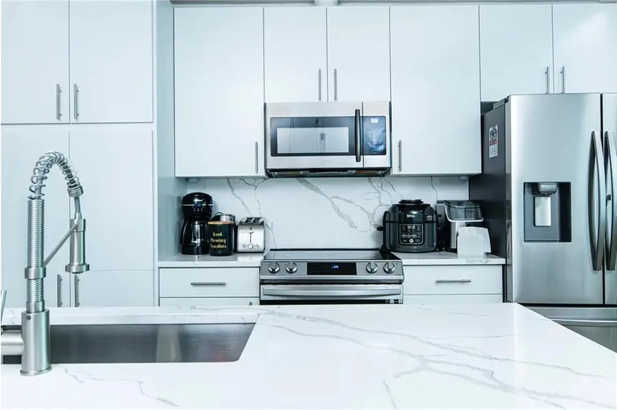 943 Peachtree Street Ne #802, Atlanta, GA 30309 - Image #2