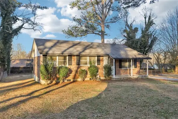 605 Robert E Lee Parkway, Jonesboro, GA 30238