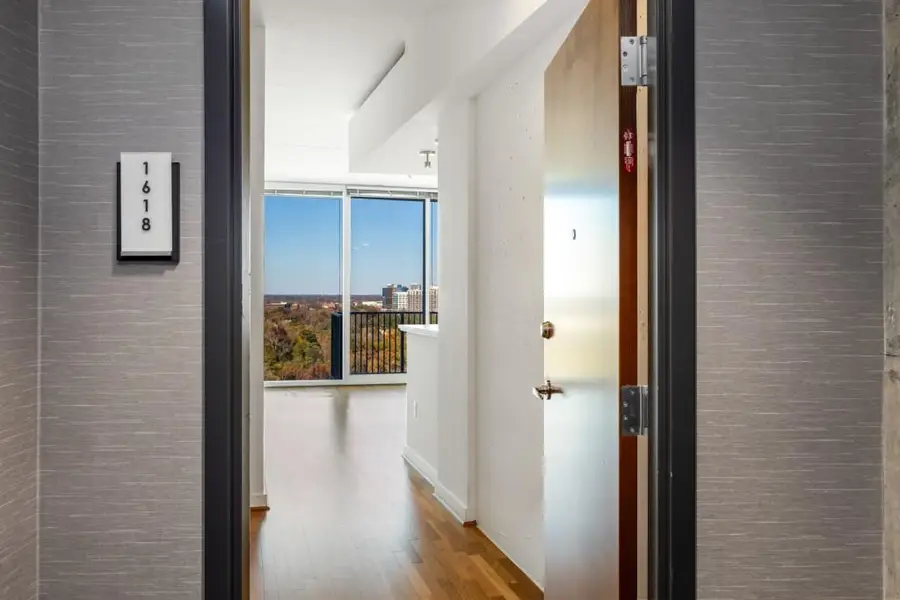 361 17th Street Nw #1618, Atlanta, GA 30363 - Image #3