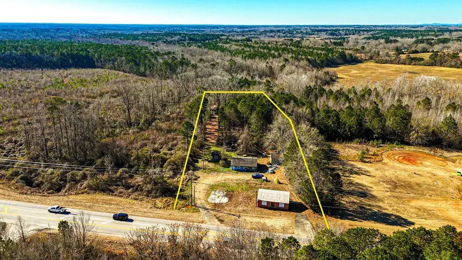 1013 Veterans Parkway, Barnesville, GA 30204 - #3