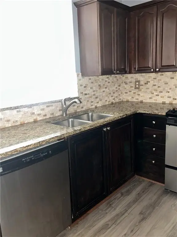 1502 River Green Drive Nw, Atlanta, GA 30327 - Image #3